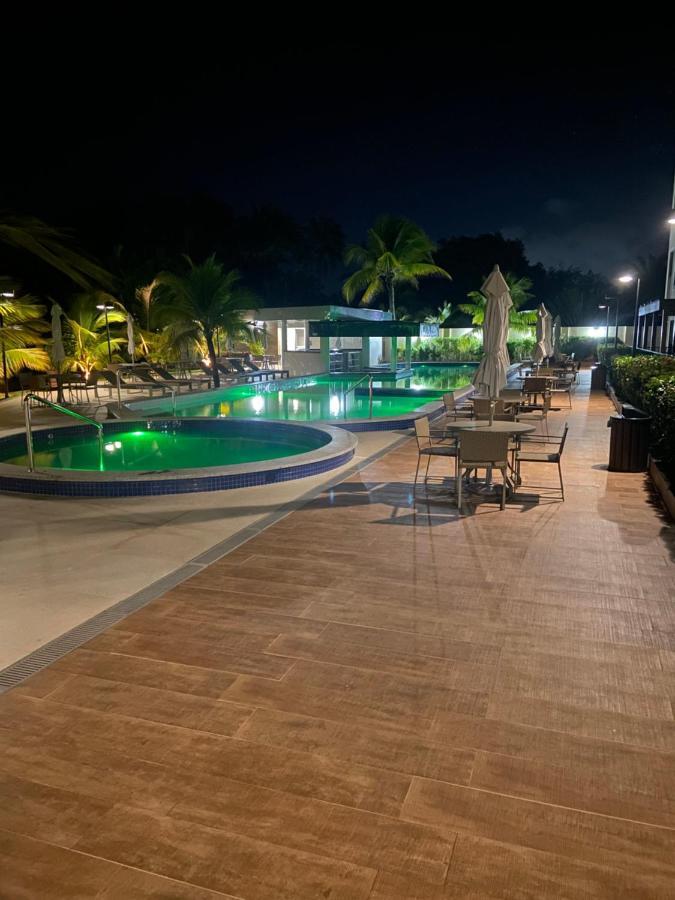 Flat Em Guarajuba Com Excelente Estrutura Apartment Exterior foto